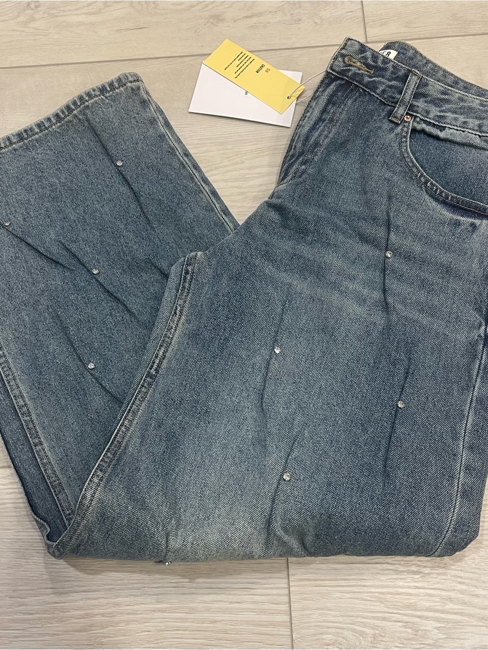 Shopevelyn Signature 8 Gray Wide-Leg Jeans with Stud Accents - Picture 6 of 9